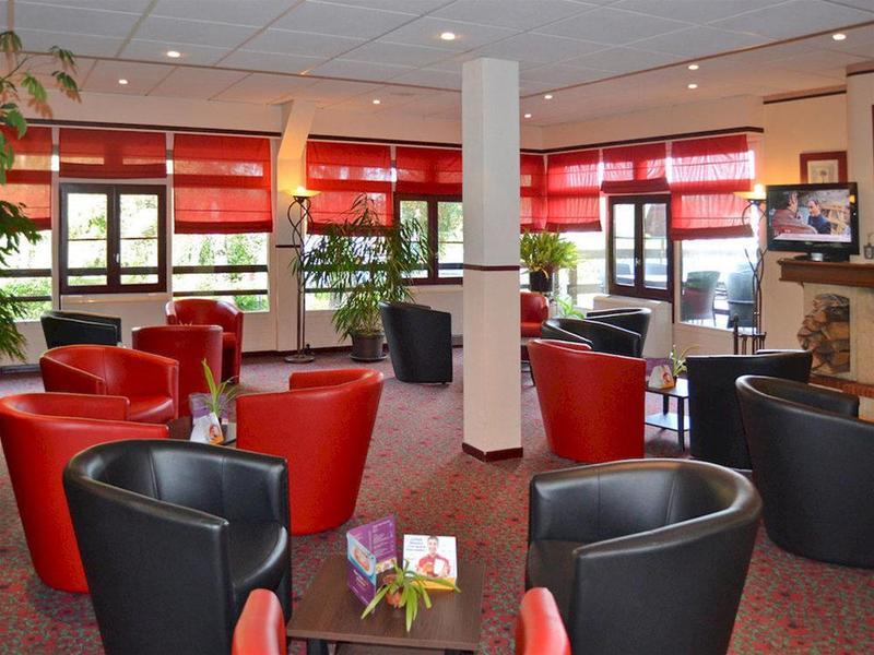 Ibis Egletons Hotel Bagian luar foto